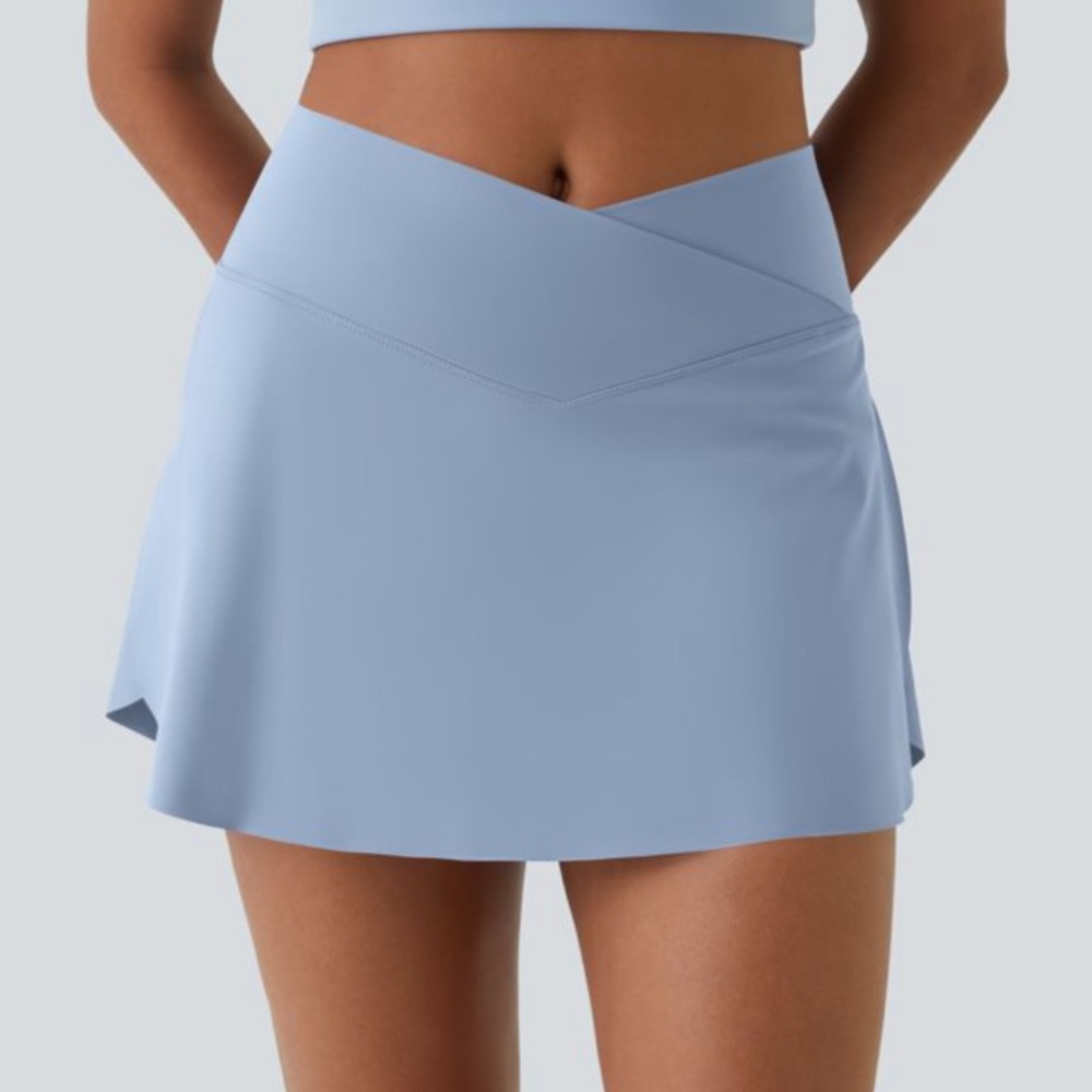 HALARA NWT Light Blue Skort